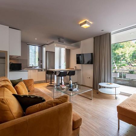 Phaedrus Living: Luxury Flat Vouliagmeni Apartamento Atenas Exterior foto