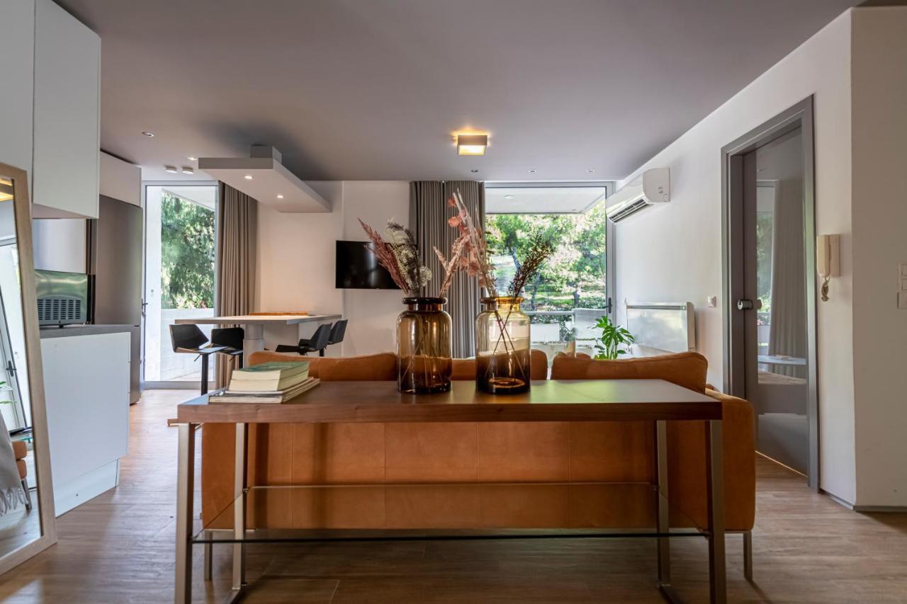 Phaedrus Living: Luxury Flat Vouliagmeni Apartamento Atenas Exterior foto